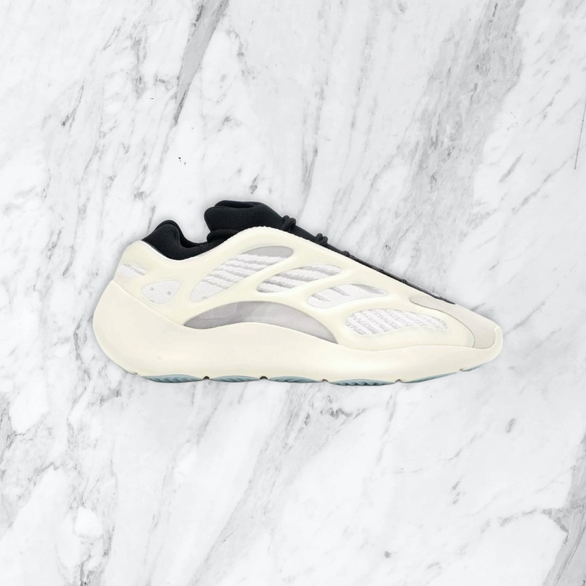yezzy 700v3 - blanc